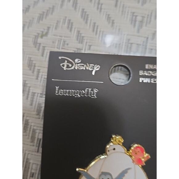 Loungefly Disney Big Hero 6 Baymax & Birds Enamel Pin - Picture 3 of 7